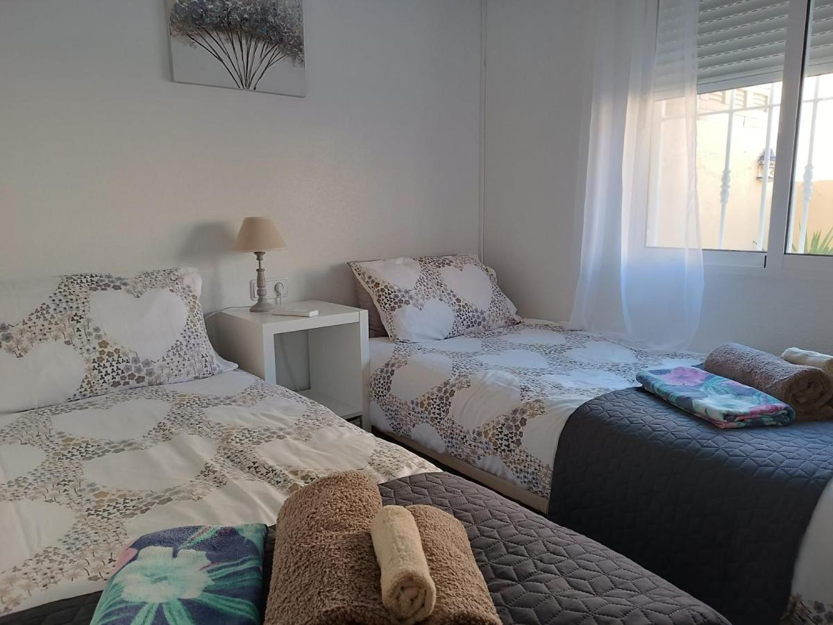 Cozy & Bright Apartment, Villamartin, Orihuela Costa Buitenkant foto